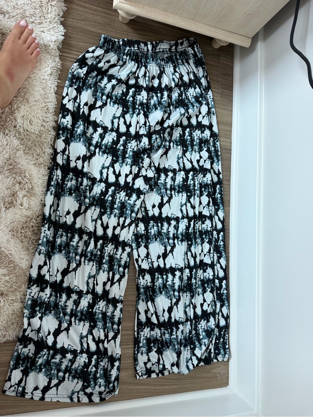 Women’s Wide-Leg Tie-Dye Print Pants - Black & White
